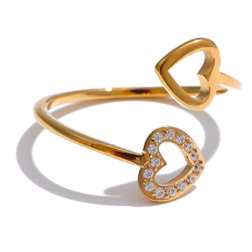 Amavie Ring