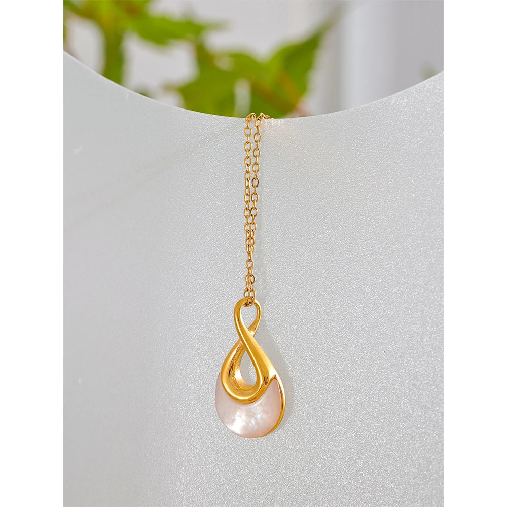 Trevia Halsband Pärla