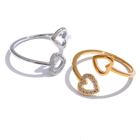 Amavie Ring